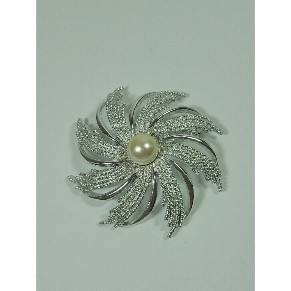 SARAH COVENTRY 1962 "PINWHEEL" SILVER FLOWER & PEARL BROOCH